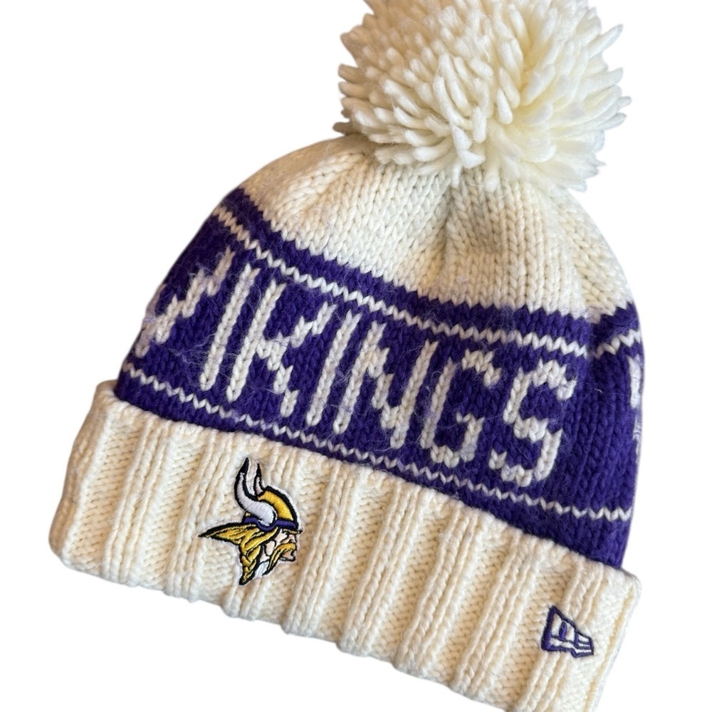 New Era Purple and White Vikings Beanie EUC